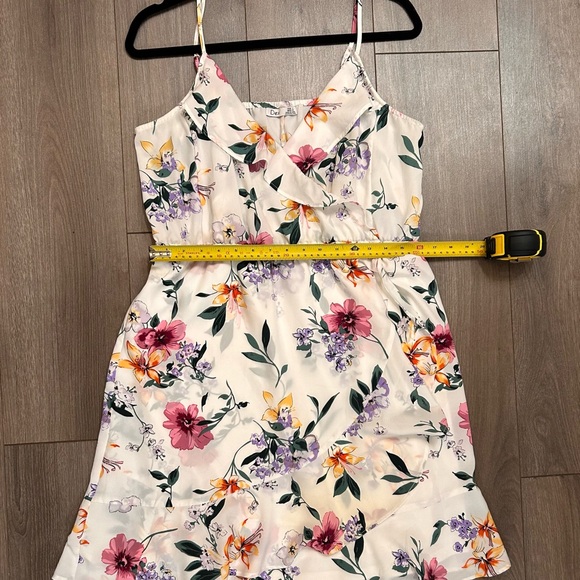 Floral Dex Mini Dress Excellent condition size Large - Picture 8 of 8